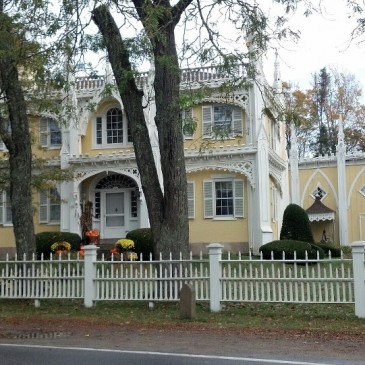 Wedding Cake House